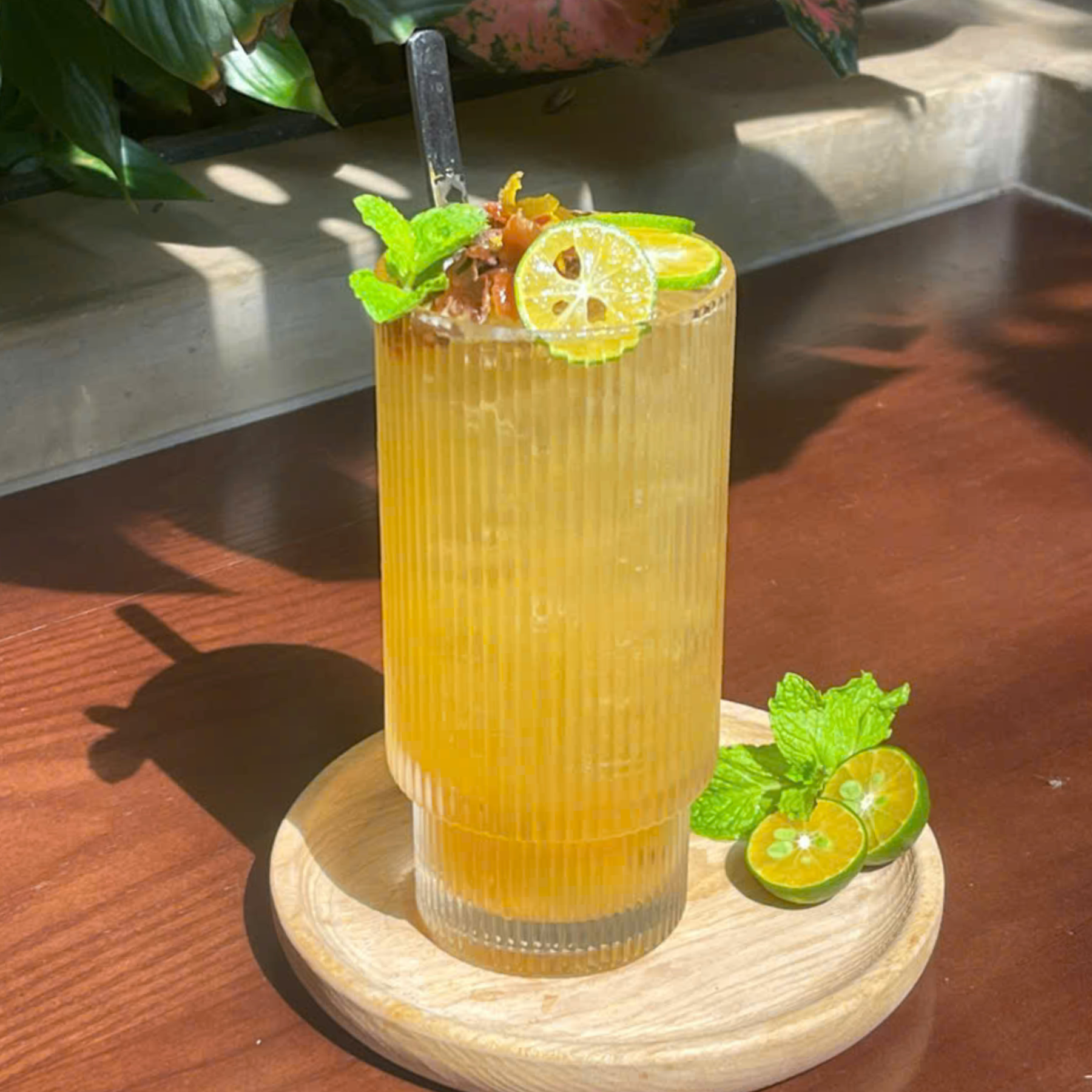 Quán cafe vintage, cafe phong cách cổ điển, quán cafe đẹp tại Vinhomes Grand Park, cafe view đẹp Quận 9, quán cafe gần đây, cafe vintage Vinhomes Grand Park, cafe không gian xanh, quán cafe check in đẹp, cafe bánh ngọt Sài Gòn, quán cafe chill Sài Gòn