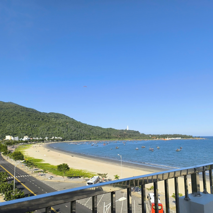 Khách sạn mặt biển Sơn Trà, khách sạn mặt biển Đà Nẵng, khách sạn view biển Đà Nẵng, khách sạn Đà Nẵng giá rẻ, khách sạn Sơn Trà Đà Nẵng, khách sạn gần biển Sơn Trà, khách sạn view biển đẹp Đà Nẵng, khách sạn gần cầu Rồng Đà Nẵng, khách sạn nghỉ dưỡng Đà Nẵng, khách sạn gia đình Đà Nẵng