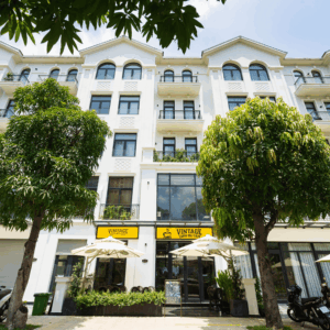 Quán cafe vintage, cafe phong cách cổ điển, quán cafe đẹp tại Vinhomes Grand Park, cafe view đẹp Quận 9, quán cafe gần đây, cafe vintage Vinhomes Grand Park, cafe không gian xanh, quán cafe check in đẹp, cafe bánh ngọt Sài Gòn, quán cafe chill Sài Gòn